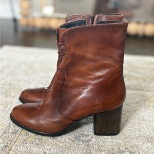 Sesto Meucci Brown Heeled Boots